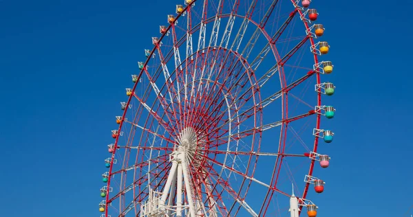 Pariserhjul Med Klarblå Himmel — Stockfoto