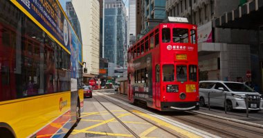 Merkez, Hong Kong - 15 Temmuz, 2019: Hong Kong şehir caddesi