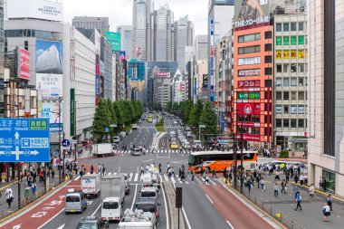 Tokyo, Japonya - 29 Haziran 2019: Tokyo'da Shinjuku bölgesi
