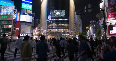 Tokyo, Japonya - 28 Haziran 2019: Tokyo şehrinde shibuya bölgesi