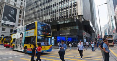 Merkez, Hong Kong - 15 Temmuz, 2019: Hong Kong şehir caddesi