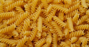 Fusilli yığını. Yaklaş.