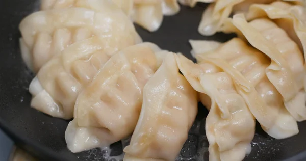 Fry Chinese Meat Dumplings Skillet Pan — Stock Photo, Image