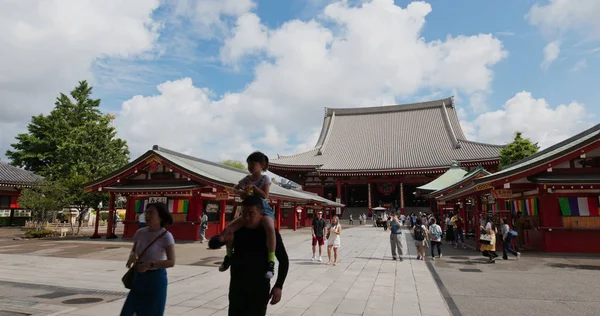 Tokyo, Japonya - 24 Haziran 2019: Tokyo 'da Sensoji