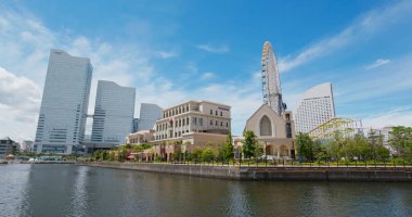 Yokohama, Japonya - 09 Temmuz 2019: Yokohama şehir körfezi