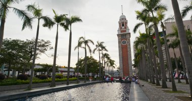 Tsim Sha Tsui, Hong Kong - 05 Temmuz 2019: Hong Kong saat kulesi