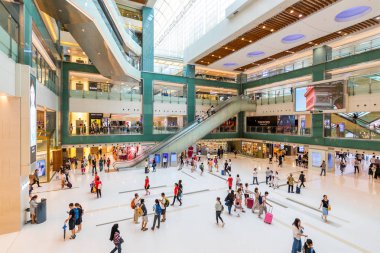 Sha Tin, Hong Kong - 03 Haziran 2019: Alışveriş merkezi