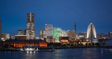 Yokohama, Japonya - 27 Haziran 2019: Gece Yokohama Körfezi