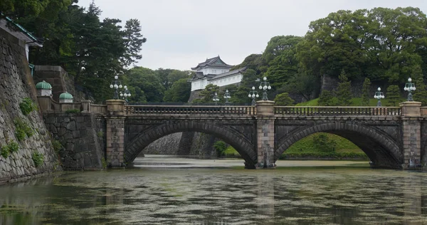 Tokio, Japón 29 de junio de 2019: Nijubashi en Tokio Palacio Imperial — Foto de Stock