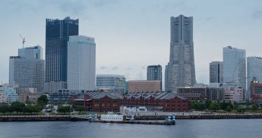 Yokohama, Japonya - 09 Temmuz 2019: Yokohama Şehir Koyu