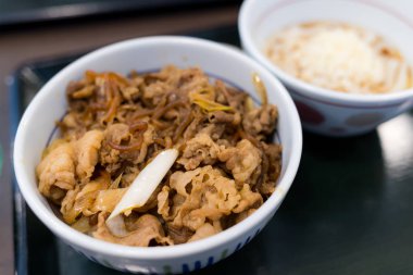 Restoranda Japon sığır eti.