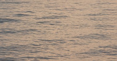 Denizde gün batımı zamanı