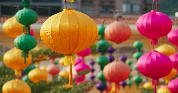 Des Lanternes Colorées Style Chinois Traditionnel Suspendues Plein Air Pour — Photo