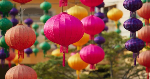 Des Lanternes Colorées Style Chinois Suspendues Plein Air Pour Nouvel — Photo