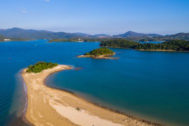 Dokuzuncu grup dağ manzarası adası