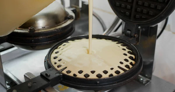 Hong Kong Yerel Abur Cubur Yumurta Waffle Yapıyorum — Stok fotoğraf
