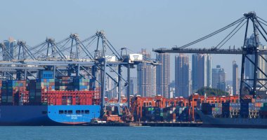 Kwai Tsing, Hong Kong 29 Kasım 2019: Kwai Tsing Konteynır Terminali