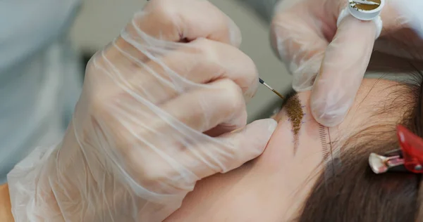 Mikropatenli Kaş Dövmesi Kalıcı Makyaj — Stok fotoğraf