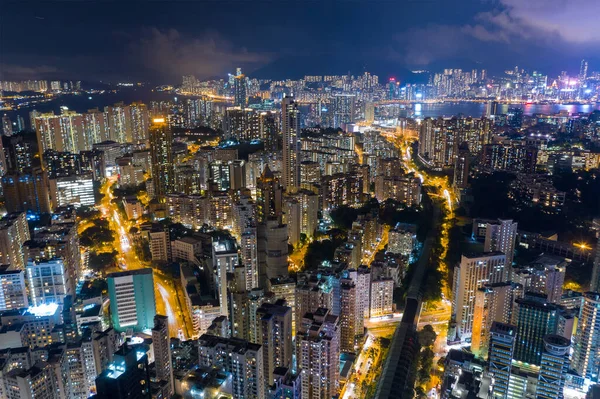 香港九龙城2020年4月21日 香港城市夜间全景 — 图库照片