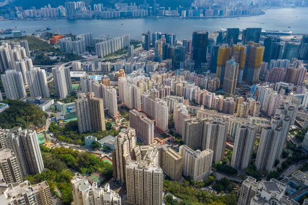 Kwun Tong Hong Kong Abril 2020 Drone Vuela Sobre Ciudad —  Fotos de Stock