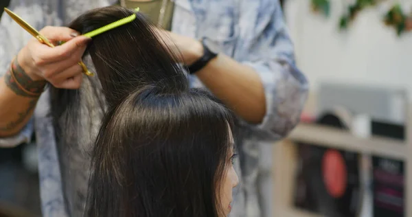Femme Aller Traitement Des Cheveux Salon — Photo