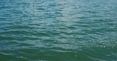 Su dalgası dokusu kapanıyor.