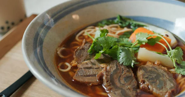 Taiwan Direbus Mie Daging Sapi Mangkuk Restoran — Stok Foto