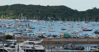 Sai Kung, Hong Kong, 16 Temmuz 2020: Yat kulübünde deniz kıyısı