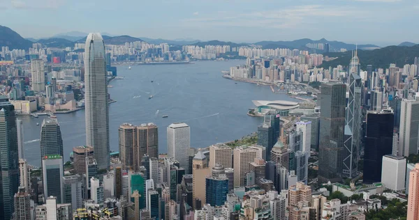 ビクトリアピーク 香港2020年7月20日 香港市のスカイライン — ストック写真