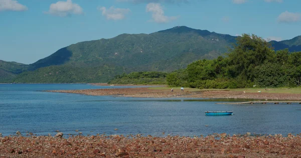 美丽的高山和大海 — 图库照片