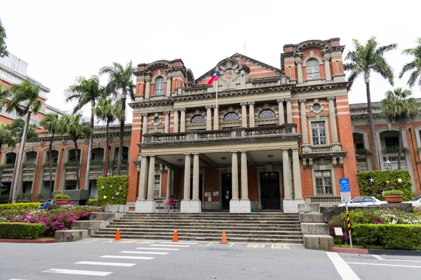 Taipei, Tayvan - 25 Şubat 2024: Ulusal Tayvan Üniversitesi Hastanesi 