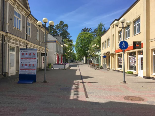 Letonia Calle Principal Ciudad Turística Jurmala Por Mañana Durante Pandemia — Foto de Stock