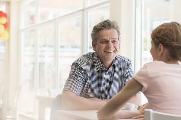 Smiling Mature Man Sitting Young Woman Table Restaurant — Stock Photo, Image