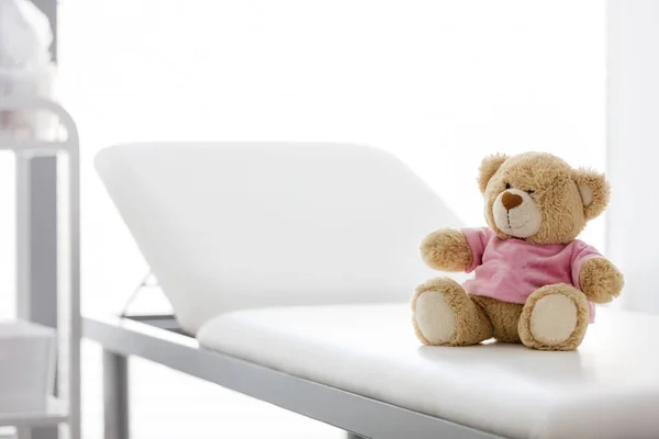 Closeup Teddy Bear Bed Hospital — Stock Photo, Image