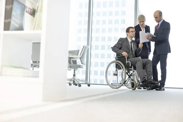 Disabled Businessman Discussing Documents Colleagues Boardroom Office — Stock Photo, Image