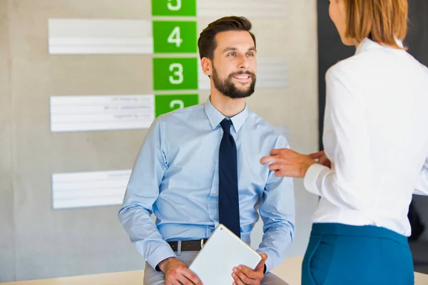 Zakenman Vrouw Hebben Een Bijeenkomst Receptie — Stockfoto