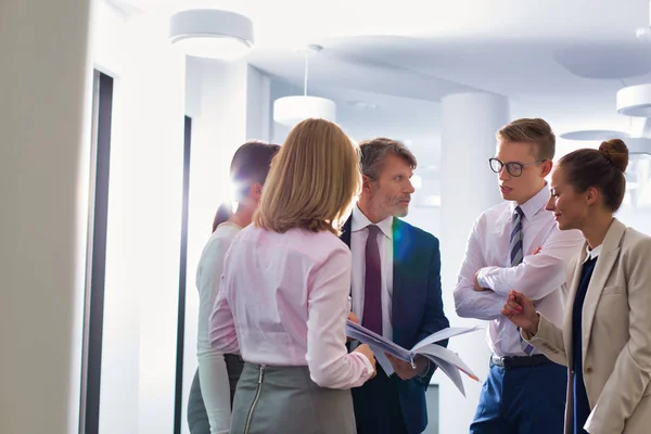 Business People Discussing Meeting New Office — Stock Photo, Image