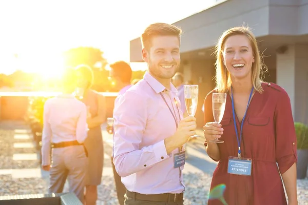 Gente Que Disfruta Una Fiesta Azotea Verano —  Fotos de Stock