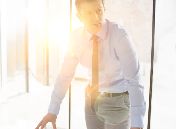 Businessman Chairing Meeting Office — Stock Photo, Image