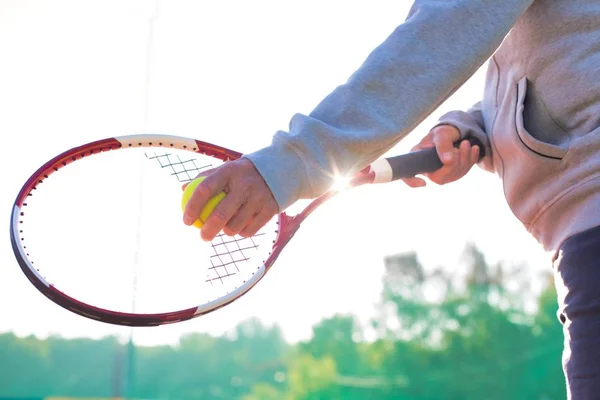 Motivated Tennis Player Getting Ready Serve — ストック写真