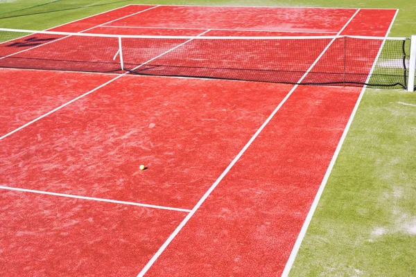 Foto av röd tennisbana — Stockfoto