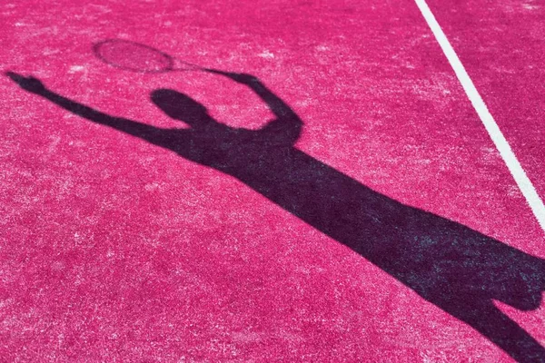Reflection Tennis Player Shadow Concentrating Hit Ball Pink Tennis Court — стоковое фото