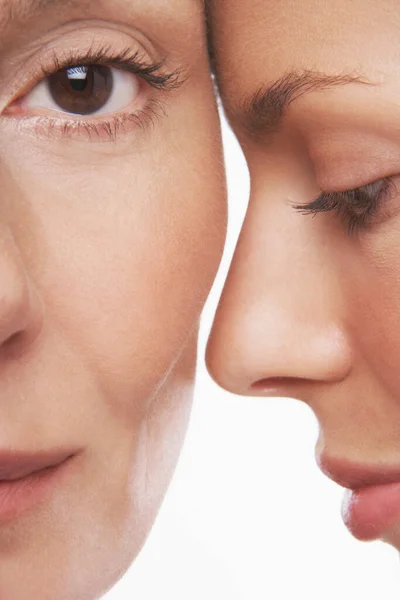 Två Vackra Kvinnor Ansikte Mot Ansikte — Stockfoto