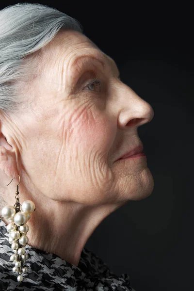 Senior Woman Pearl Earrings — Stock Photo, Image
