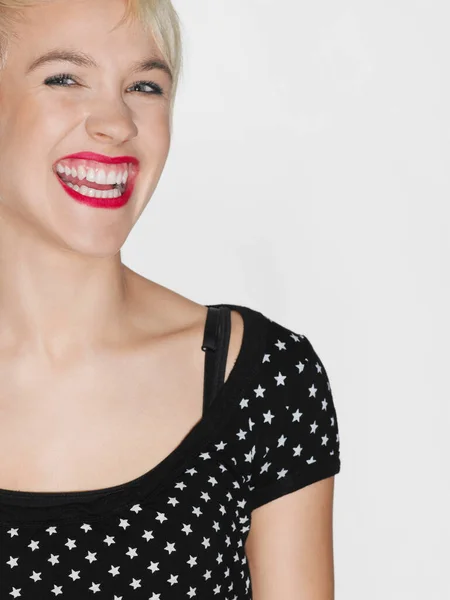 Portrait Young Woman Laughing — Stock Photo, Image