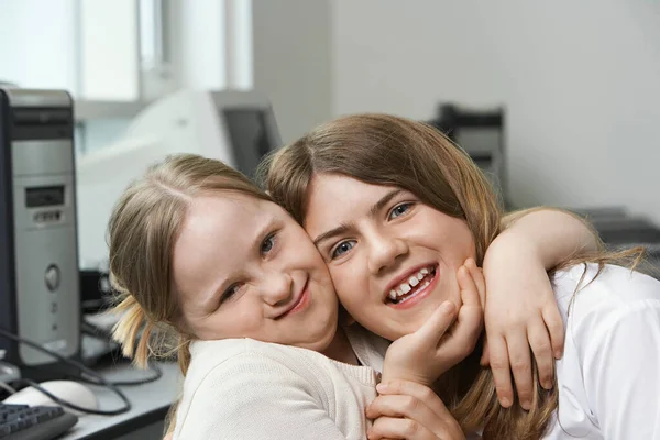 Portrait Two Sisters Hugging — Stock Photo, Image