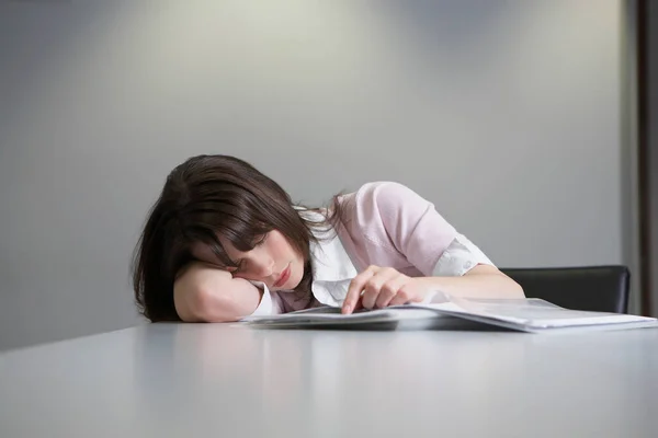 Woman Sleeping Desk — Stock Photo, Image