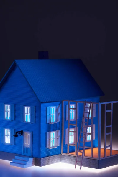 Beleuchtetes Modell Eines Hauses — Stockfoto