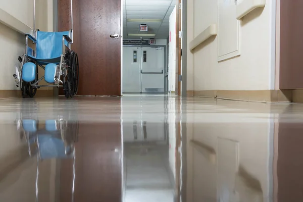 Photo Empty Hospital Corridor — Stock Photo, Image