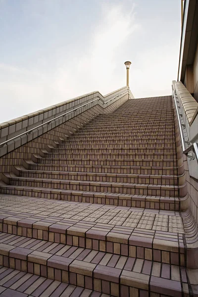 Japan Tokyo Ueno Station Hombre Parte Superior Las Escaleras — Foto de Stock